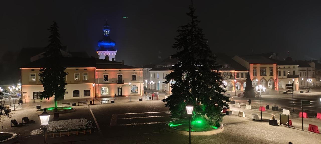 The Old Townhouse Aparthotel Krosno Exterior photo