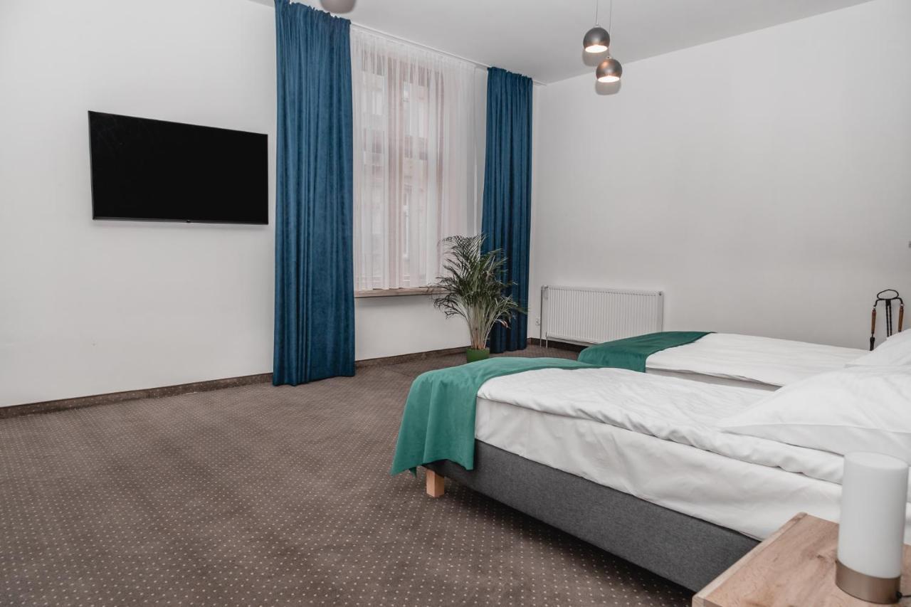 The Old Townhouse Aparthotel Krosno Exterior photo