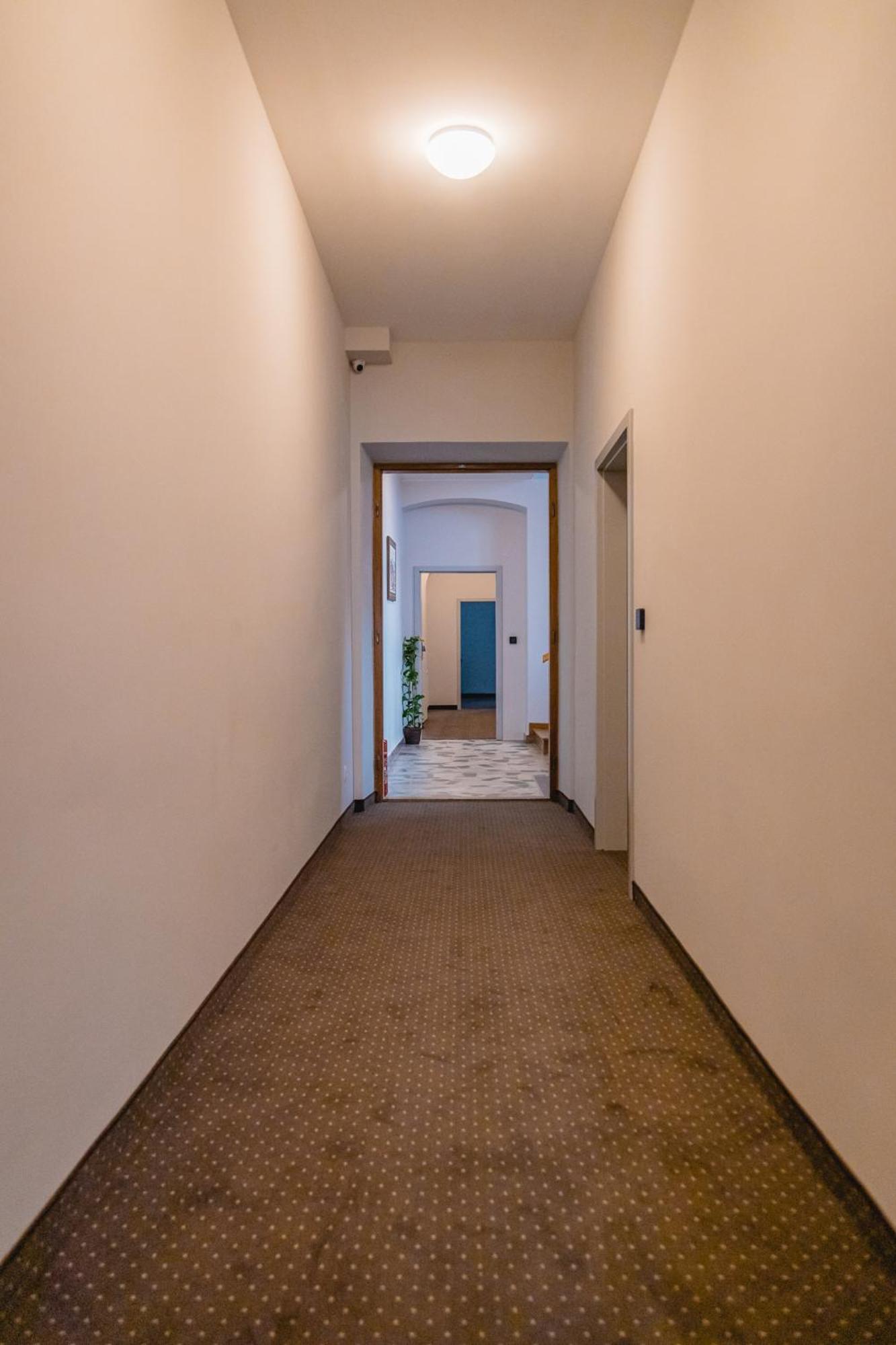 The Old Townhouse Aparthotel Krosno Exterior photo